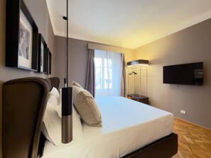 Apartment (6 Bedrooms) | 6 bedrooms, travel crib, bed sheets - Mellini Apartment (Rome)