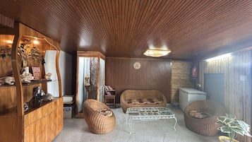 Luxury Double Room, Patio, Mountain View | Living area