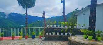 The Chail Heights Hotel & Resort