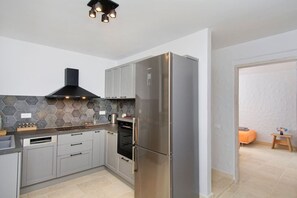Private kitchen - Serenity Near the Sea (Gaios)