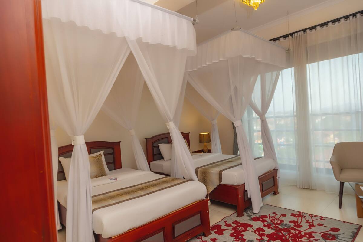 Superior Twin Room | In-room safe, blackout drapes, soundproofing, iron/ironing board