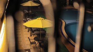 Pool - Nican Resort Hotel (Kampala)
