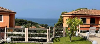 Villa with garden in Belvedere Marittimo