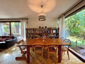 Dining - House Cerro San Cristobal Parking Garden (Las Condes)