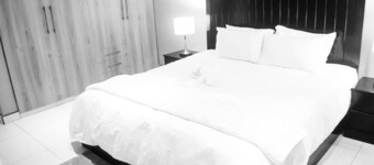 Delightful 4-bedroom apartments with AC, WIFI, self catering in vibrant Lilongwe