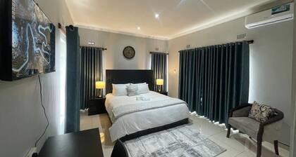 Delightful 4-bedroom apartments with AC, WIFI, self catering in vibrant Lilongwe