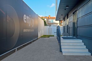 Reception - Enjoy Suites & Apartments (Zagreb)