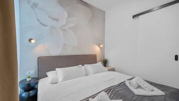 Exclusive-Studiosuite | Zimmersafe, Bügeleisen/Bügelbrett, kostenloses WLAN