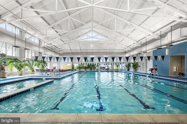 Piscine couverte, piscine chauffée