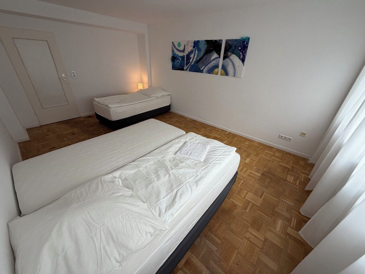 2 Schlafzimmer, Bügeleisen/Bügelbrett, Bettwäsche