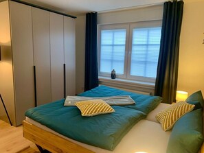 WiFi, bed sheets - Apartment 'Auszeit' with Wi-Fi (Schmallenberg)
