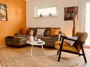 TV - Apartment 'Auszeit' with Wi-Fi (Schmallenberg)