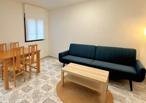 Living area - Vrbo Property (Madrid)