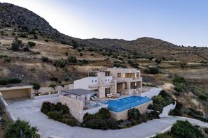 Exterior - Melampes Villa, Seaview Escape, Heated Pool & Spa (Rethymno)