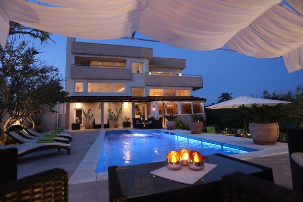 Indoor pool - Villa Ombre in Okrug Gornji (Okrug Gornji)