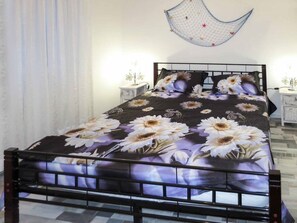 2 bedrooms, iron/ironing board, WiFi, bed sheets - Two Bedroom Apartment with Shared Pool (Arbanija)