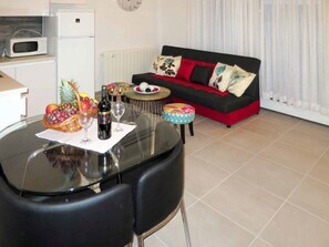 Living area - Two Bedroom Apartment with Shared Pool (Arbanija)