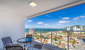 Eenvoudig appartement | Buiten dineren