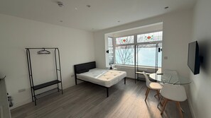 Fer et planche à repasser, Wi-Fi