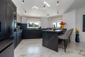 Fridge, microwave, oven, stovetop - Six Bedroom Luxury Villa (Rogoznica)
