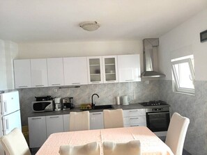 Fridge, microwave, oven, stovetop - Two Bedroom Apartment (Okrug Gornji)