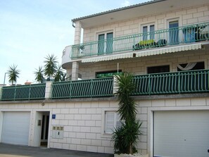 Exterior - Studio Apartment Close to Beach (Mastrinka)