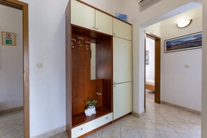 Interior - Two Bedroom Apartment (Kaštel Štafilić)