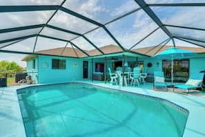 House (3 Bedrooms) | Interior - Family Fun in Cape Coral! Colorful Home w/ Dock (Cape Coral)