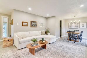 Interior - Peace & Serenity in Gresham! Sleek Home w/ Yard (Gresham)
