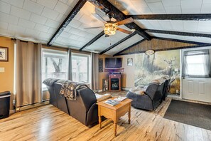 House (3 Bedrooms) | Interior - Deck & Fire Pit! Muskingum Fishing Cabin (Dresden)