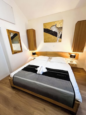 2 Schlafzimmer, Bügeleisen/Bügelbrett, Reisekinderbett, kostenloses WLAN