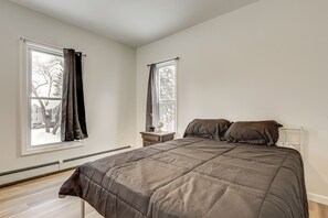 Apartment (2 Bedrooms) | Interior - 1 Mi to Main Street! Cozy Concord Apartment (Concord)