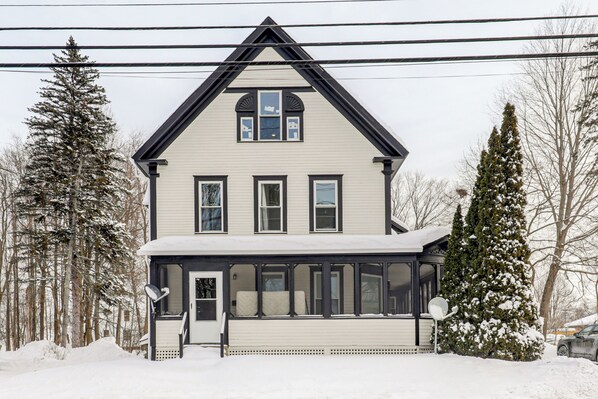 Apartment (2 Bedrooms) | Front of property - 1 Mi to Main Street! Cozy Concord Apartment (Concord)