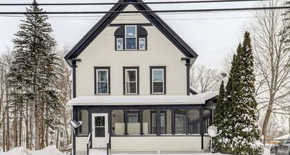 1 Mi to Main Street! Cozy Concord Apartment