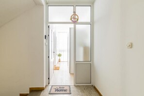Unclassified image, 2 of 31, button - One Bedroom Apartment (Split)