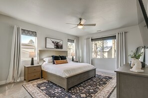 Interior - 3 Mi to Dtwn! Family-friendly Flagstaff Getaway (Flagstaff)