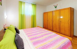 1 bedroom, WiFi, bed sheets - One Bedrom Apartment (Split)