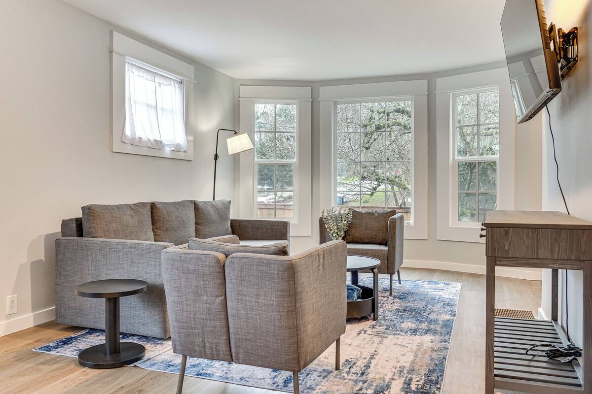 House (2 Bedrooms) | Front of property