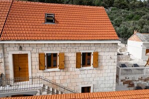 Exterior detail - Four Bedroom Villa with Pool (Rogoznica)