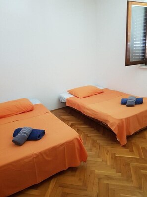 WiFi, bed sheets - Two Bedroom Apartment (Kaštel Štafilić)