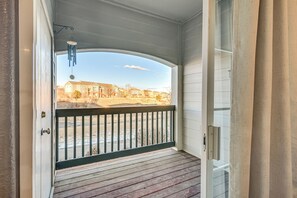 Interior - WFH Setup & Garage Parking! Modern Denver Condo (Thornton)