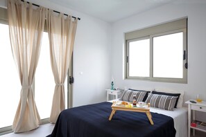 Iron/ironing board, free WiFi, bed sheets - Thalassa Luxury Villa (Ialisos)