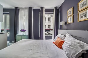 Iron/ironing board, WiFi, bed sheets - Louvre / rue du Pelican (Paris)