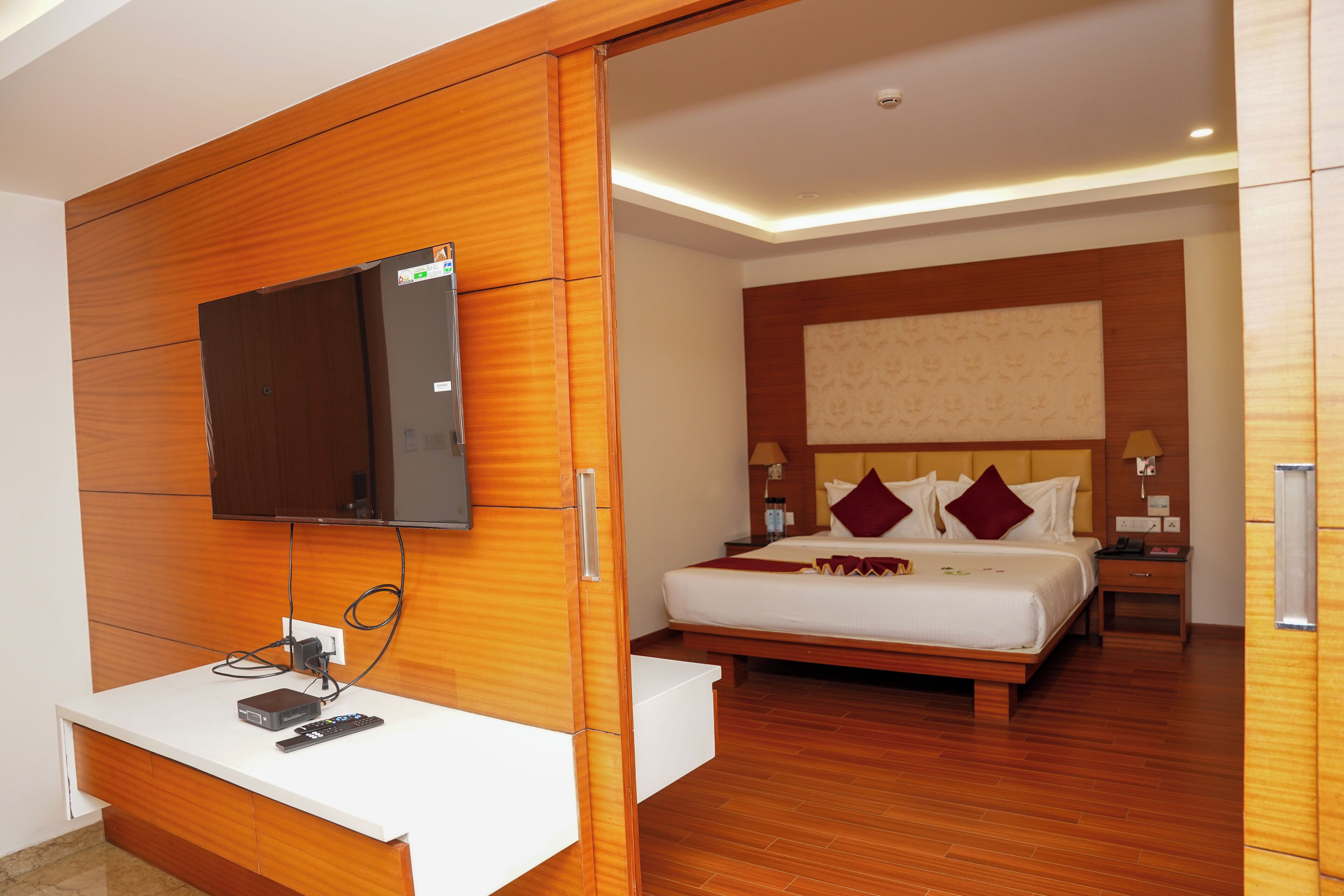 مكتب وواي فاي مجانًا