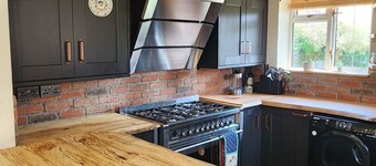 Cosy home off Glastonbury High Street