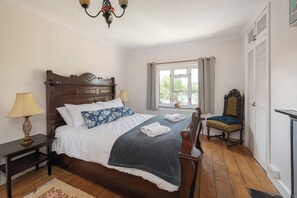 3 bedrooms, iron/ironing board, free WiFi