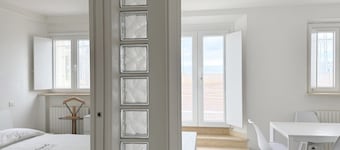 P075 - Porto Recanati, new two-room apartment facing the sea with direct beach access