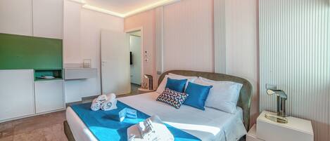 ファミリー ヴィラ ベッドルーム (複数) (7br Luxury Villa - Pool, Garden &) | 7 室のベッドルーム、WiFi (無料)、ベッドシーツ