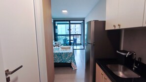 Studio phong cách cổ điển | Bếp riêng | Dụng cụ nấu nướng/bát dĩa/dao nĩa 
