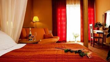 Standard Double Room, City View | In-room safe, laptop workspace, travel crib, rollaway beds